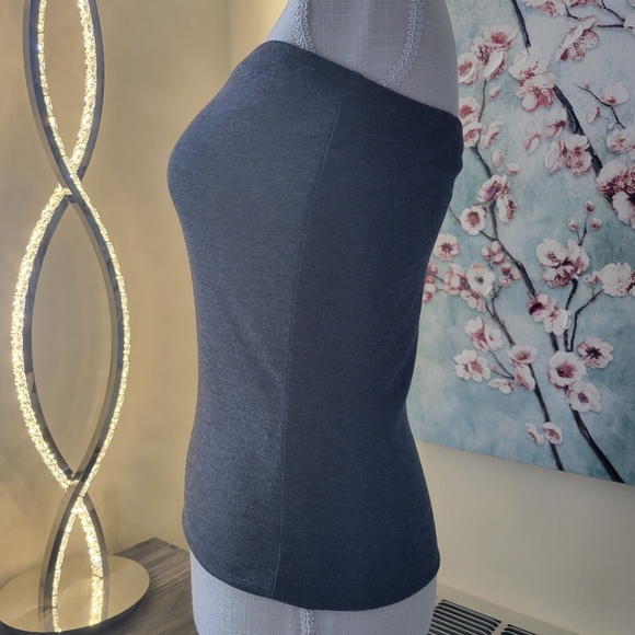 Gray Sleeveless Top - Picture 2 of 6
